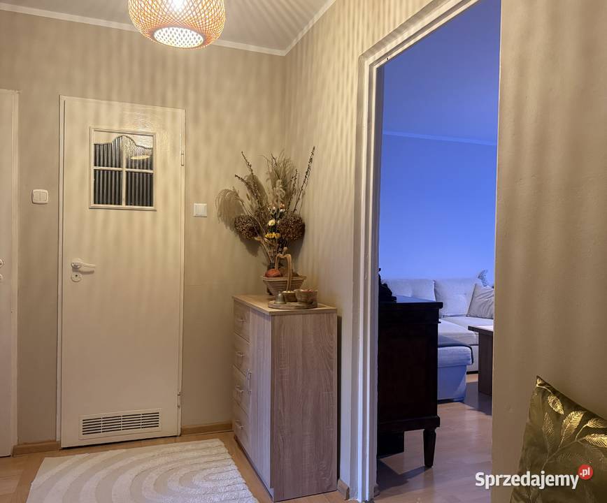Mieszkanie 2 pokojowe garderoba 49 m 2 Piętro balkon sprzedam
