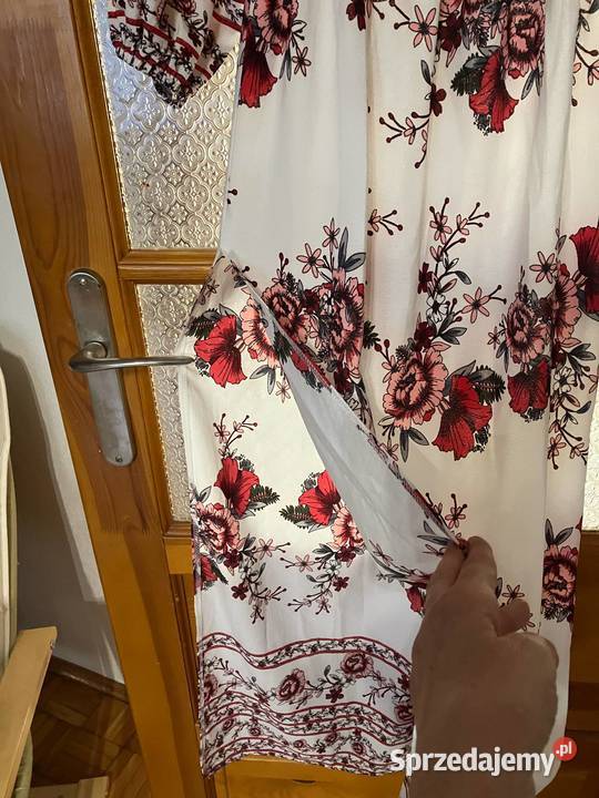 Długa suknia zwiewna w kwiaty modny fason US 8M Bydgoszcz