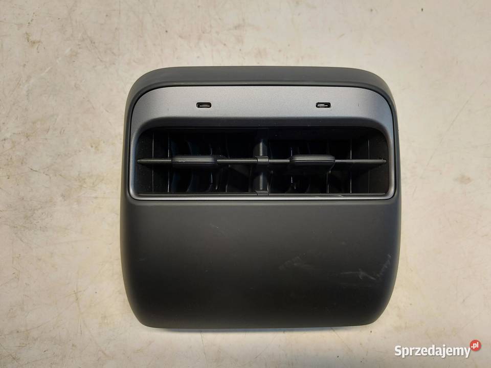 TESLA MODEL Y 2023r Kratka nawiewu tunel tył dolnośląskie