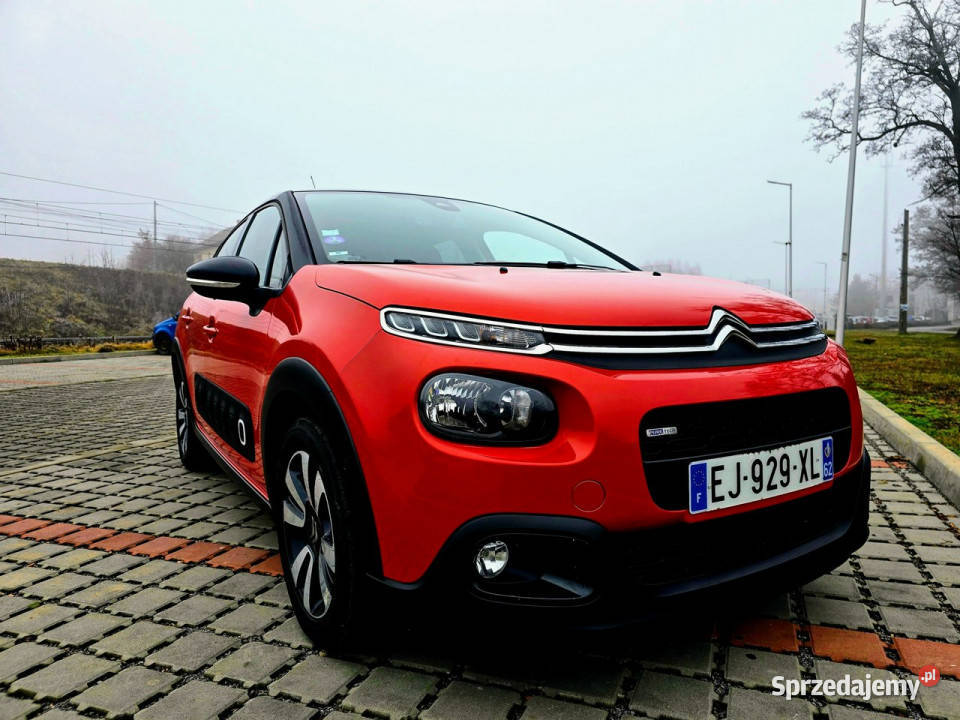 Citroen C3 Citroen C3 12 PureTech Shine III 2016 asystent pasa ruchu Więcławice Stare sprzedam