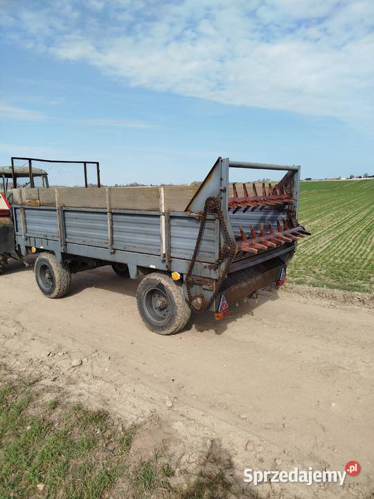 Rozrzutnik obornika Czarna białostocka nieuszkodzony Łubna-Jakusy