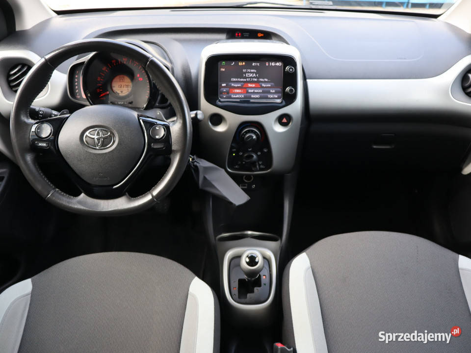 Toyota Aygo 10 VVTi łopatki zmiany biegów Samochody osobowe Katowice