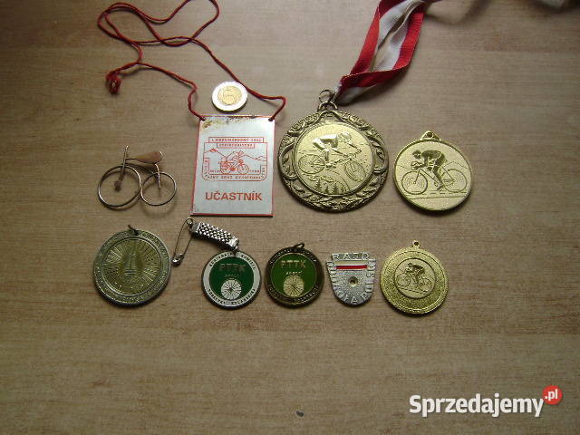 Starocie z PRL Stary rower Zestaw 9 gadżetów Gdynia