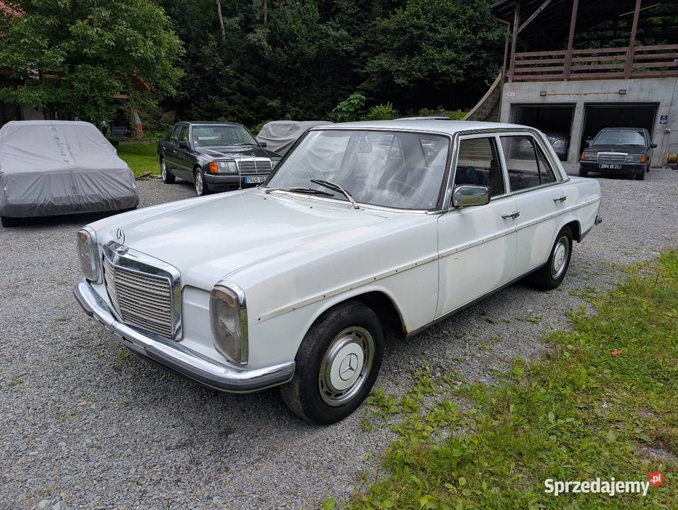Mercedes Benz W115 200 z klimatyzacją Poręba Wielka sprzedam