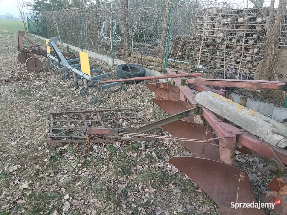 Kultywator z wałkiem obsypnik 5 pług 4 brony 5 i Łask sprzedam