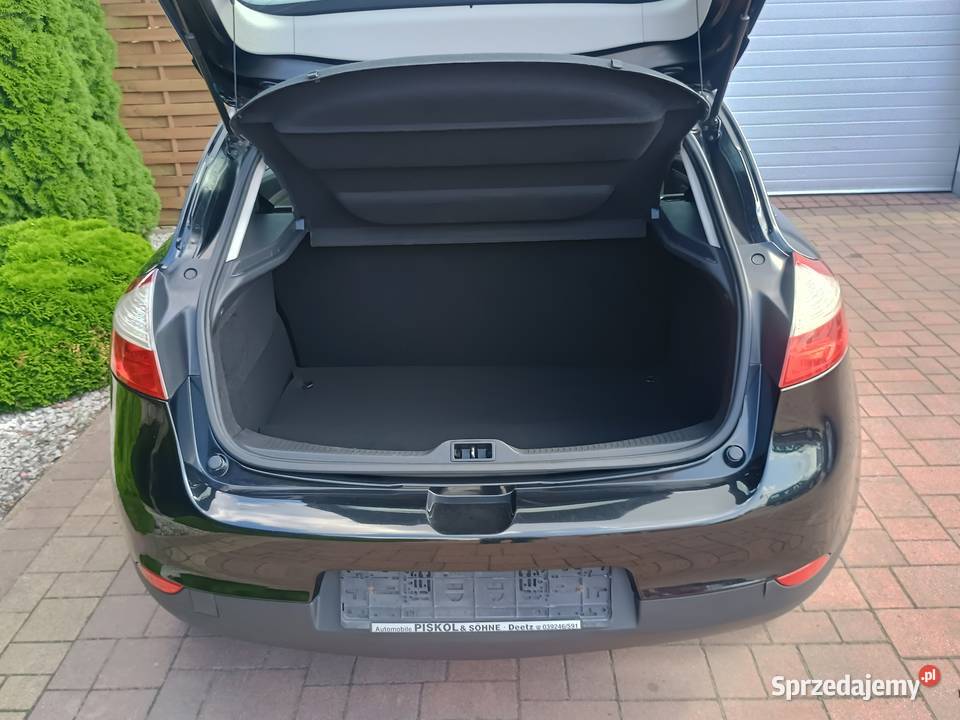 Renault Megane III 16i 100 2011r 5drzwi KLIMA
