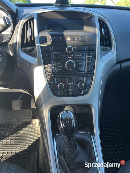 Opel Astra J Łask
