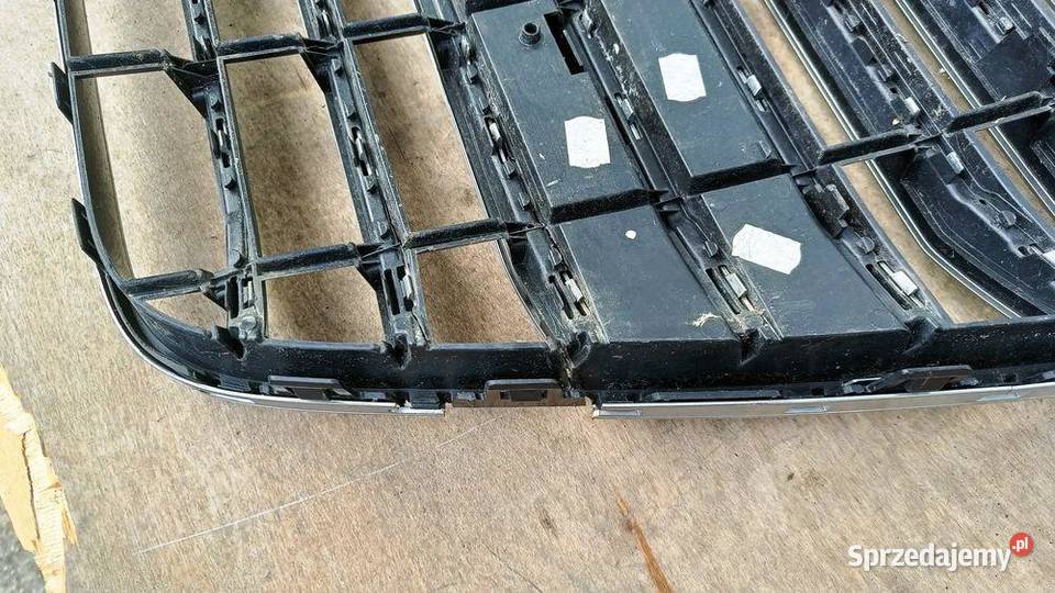 AUDI A8 D4 4H0 1014 GRILL ATRAPA