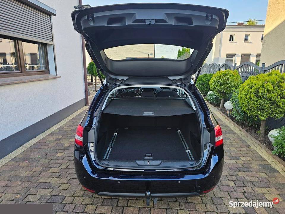 Peugeot 308 II 12 benzyna 130 2019r ładnie granatowy wielkopolskie Ostrów Wielkopolski