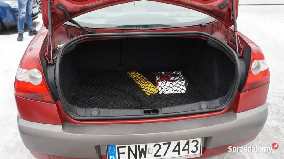 Renault Megane zarejestrowany ubezpieczony nieuszkodzony Megane