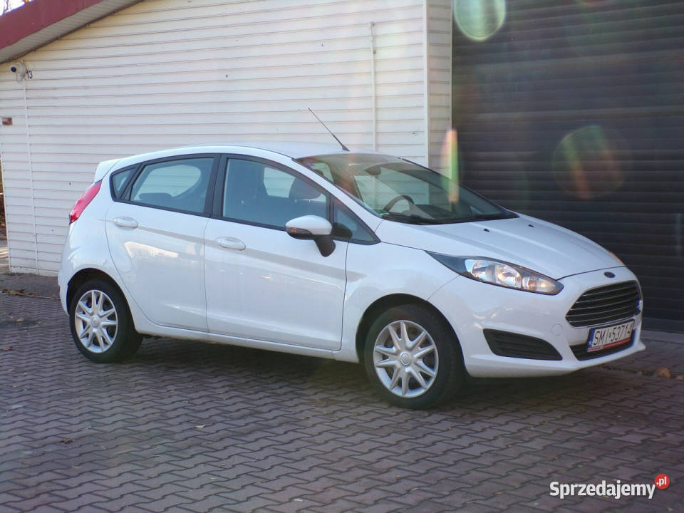 Ford Fiesta Klimatyzacja Gwarancja 12 82 2015r benzyna sprzedam