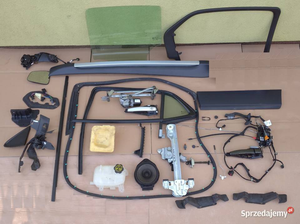 Chevrolet Trax ramka listwa maskownica drzwi Jarocin