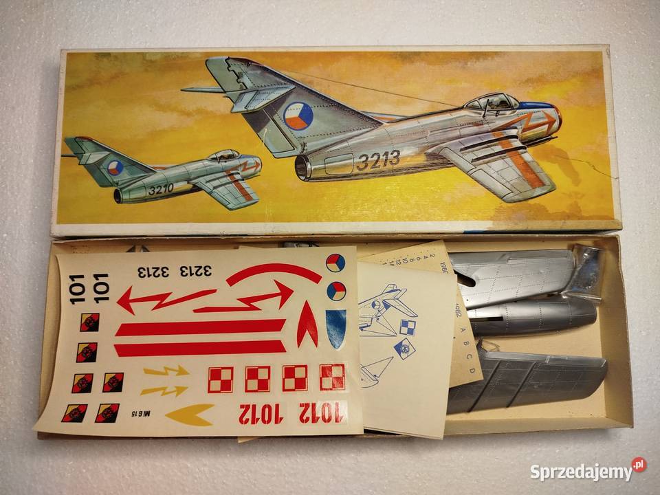 Model do sklejania MIG15 Plasticart box Zgierz
