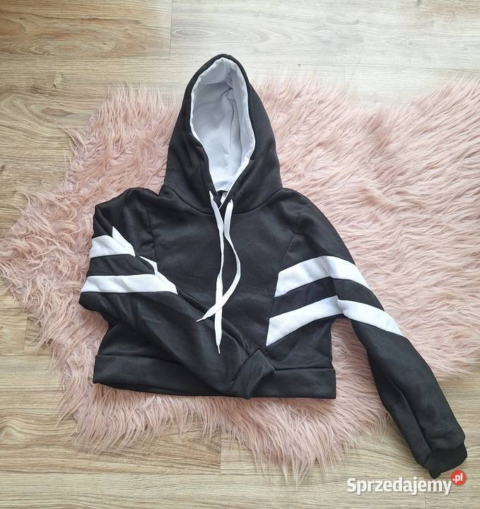 Krótka sportowa bluza czarna bawełna 36 z Bluzki i koszule Kraków sprzedam