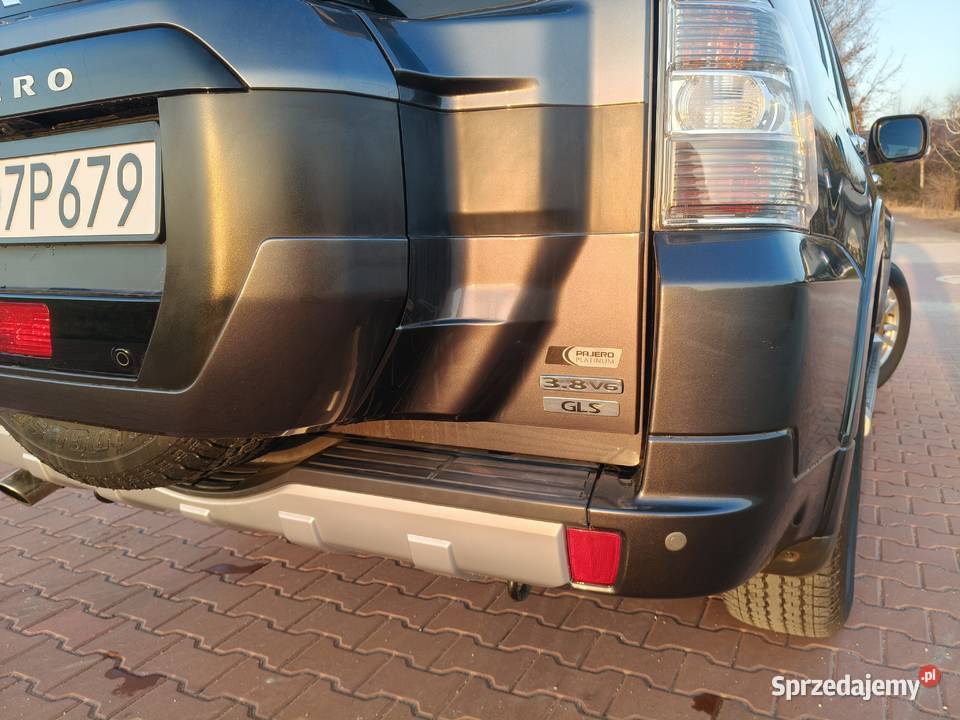 Mitsubishi Pajero IV 38 V6 250 bezwypadkowy