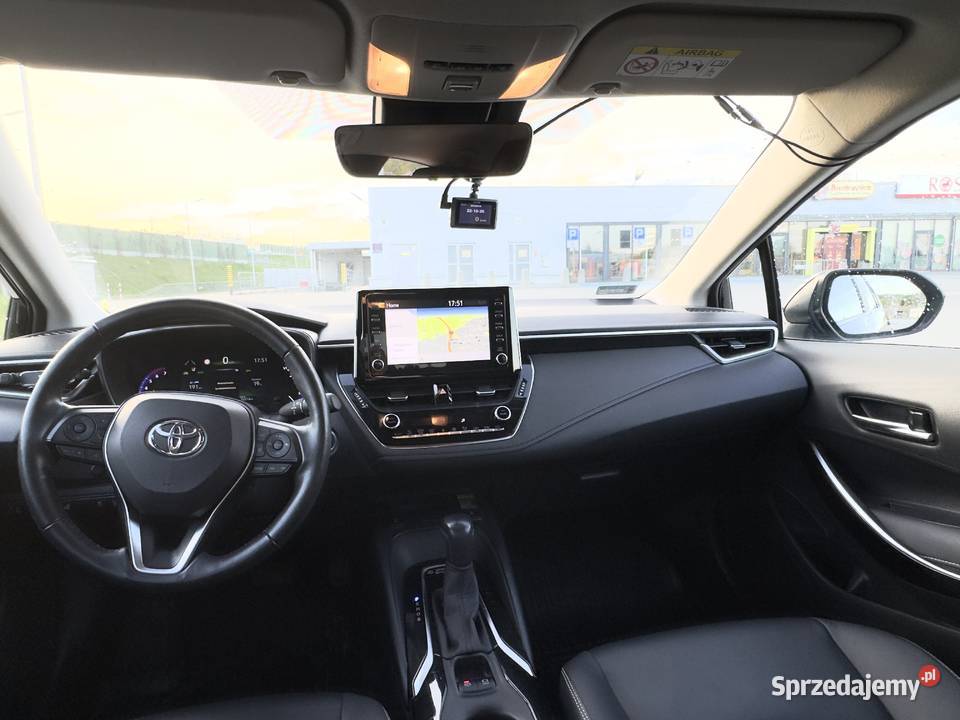 Toyota Corolla Hybrid Executive 18 2021 Ropczyce sprzedam