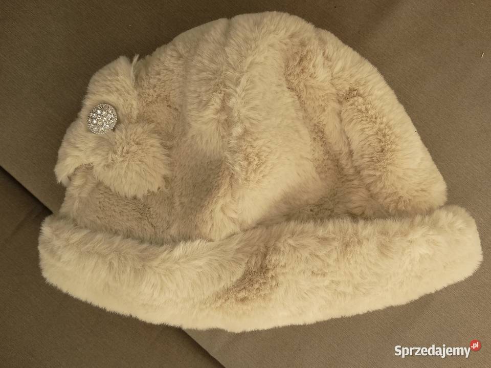 Czapka Zimowa Futrzana Sztuczne Futro Kremowa Łomża