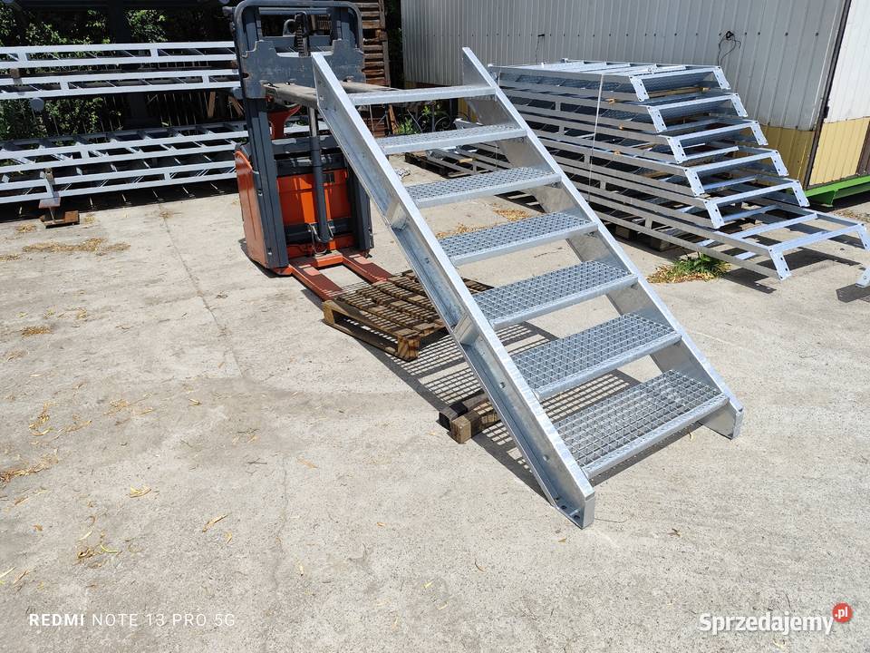 Schody metalowe wema wejście na 150 loft