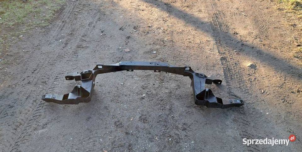 Pas przedni Mercedes W447 A4478801103