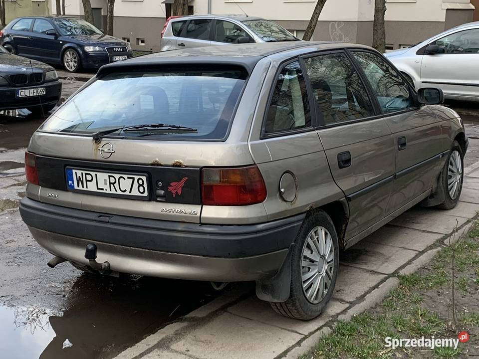 Opel Astra F 1996 r 16 benzyna Na chodzie Hak Samochody osobowe Warszawa