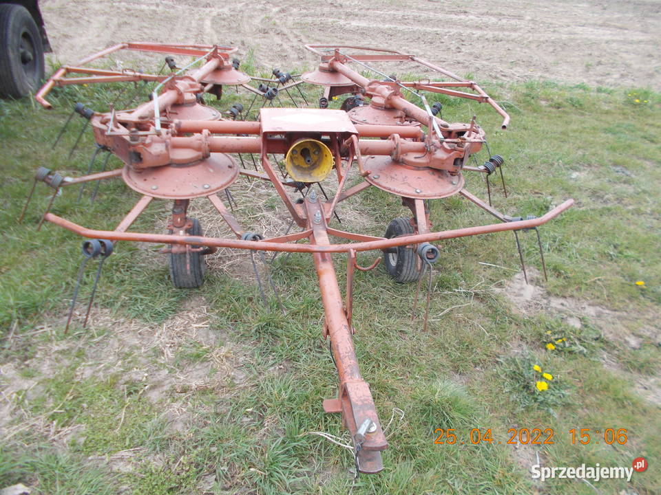 przetrząsarka KUHN 7 m przewracarka kujawsko-pomorskie Łubianka sprzedam