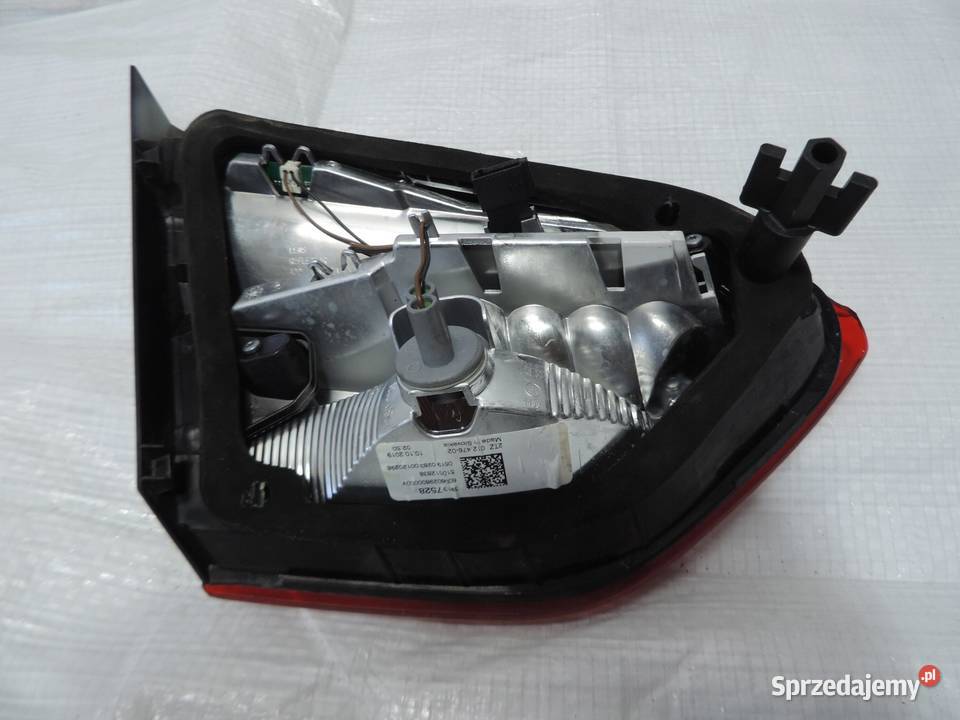 LAMPA PRAWA TYŁ TYLNA OPEL CROSSLAND X NA KLAPĘ Części samochodowe sprzedam