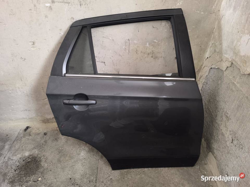 drzwi prawe tył suzuki sx4 małopolskie Czechówka