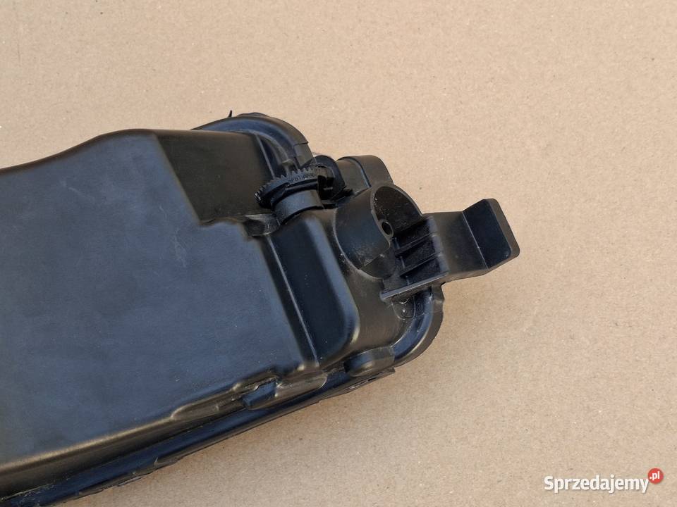 VW T6 LIFT T61 HALOGEN LEWY LAMPA PRZECIWMGIELNA Bieleń