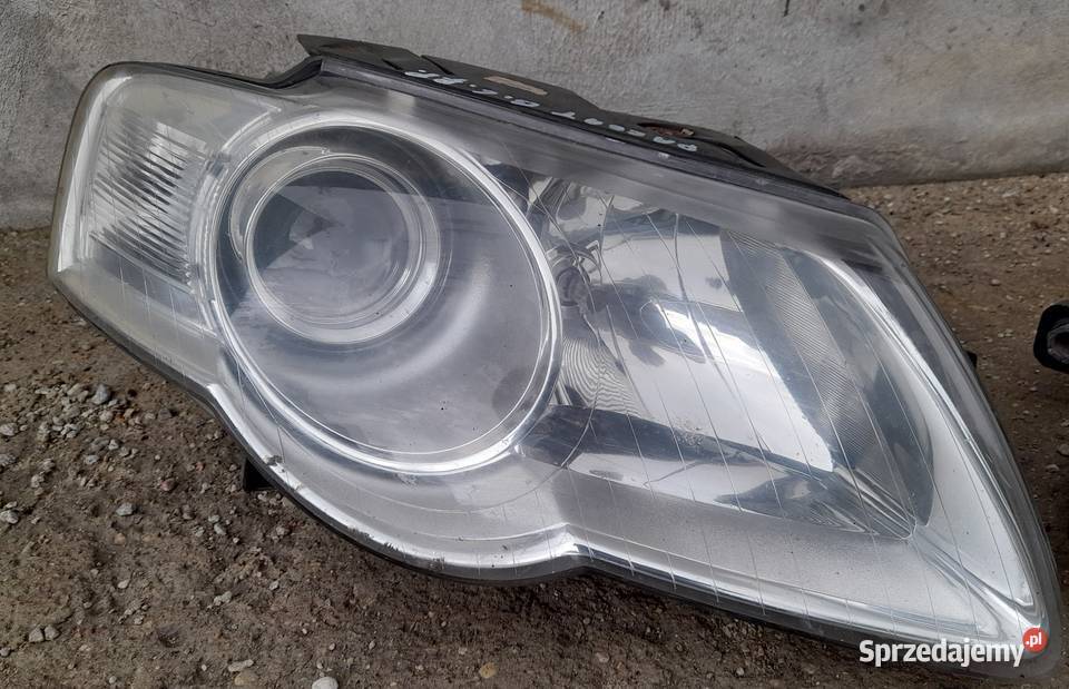 Reflektor VW Passat B6 lampy przednie łódzkie Sieradz