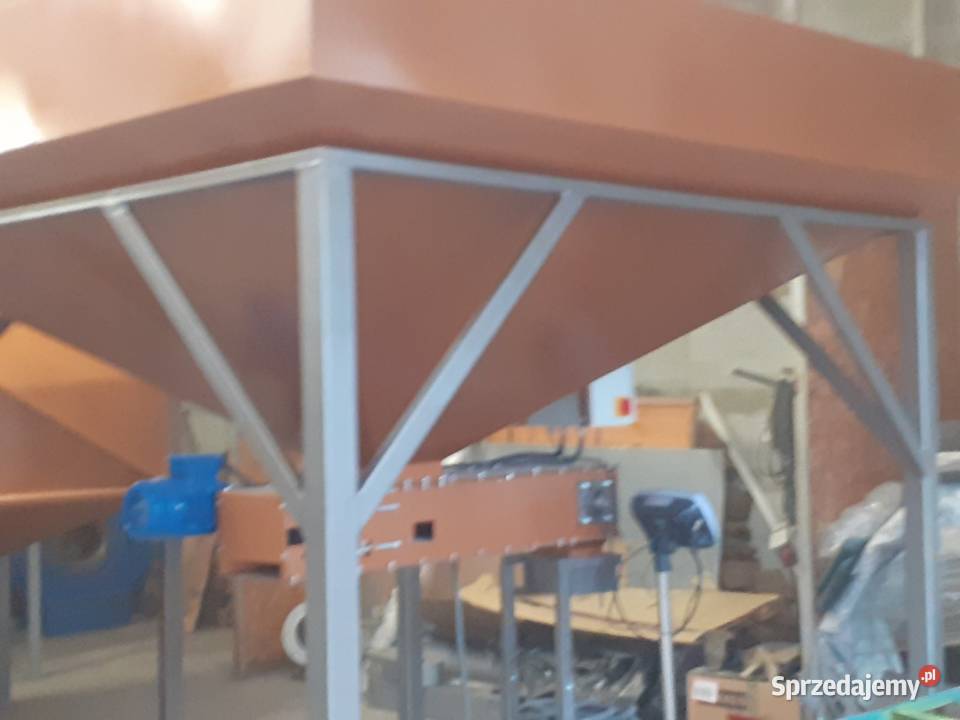 polautomatyczna pakowarka