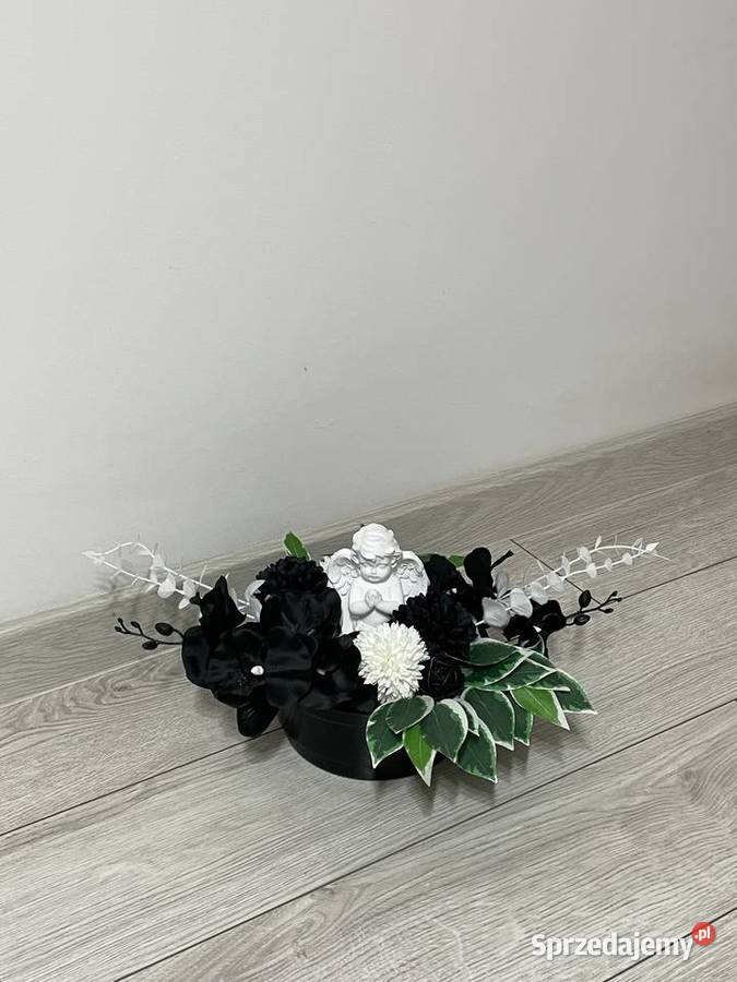 Czarno biały stroik na grób wielkopolskie Nowy Tomyśl