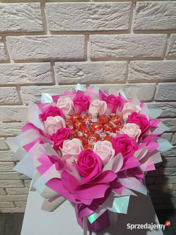 BukiPrezent na Walentynki Bukiet z róż mydlanych inny kolor