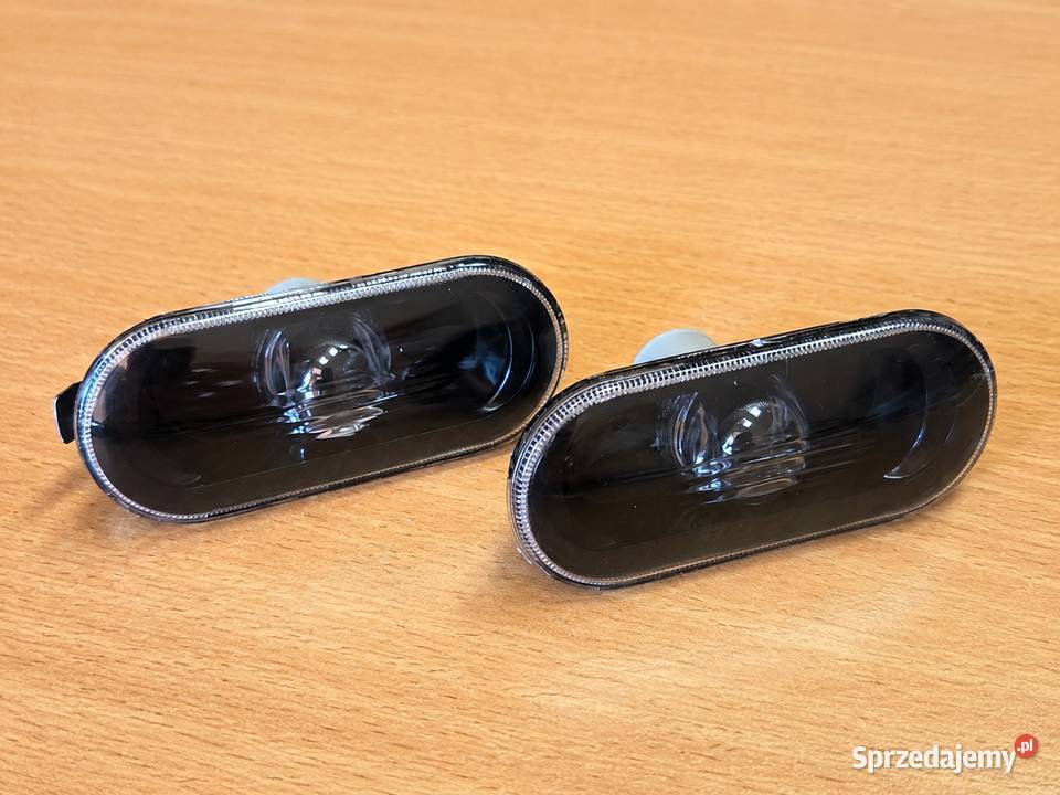 2x kierunkowskaz boczny dymiony VW Golf IV Zabrze