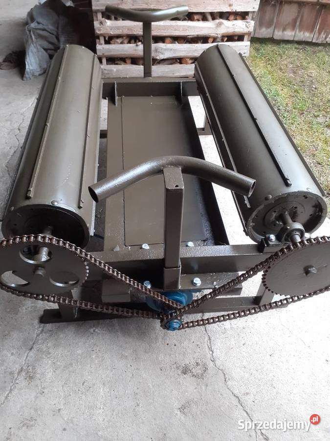 Rozwijarka bel sianokiszonki i słomy Świedziebnia