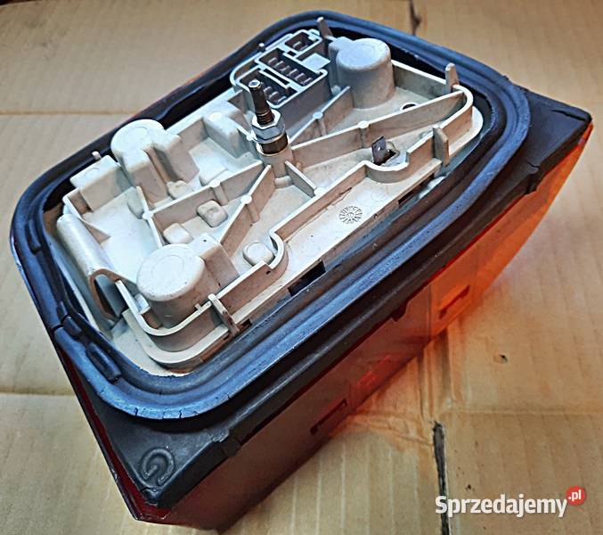Lampa tylna lewa Peugeot 205 83r89 r Ostrów Wielkopolski