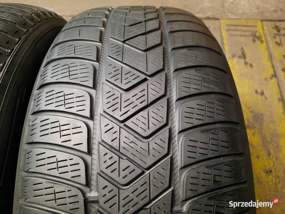 Pirelli Scorpion Winter 25555R18 RunFlat 2015r 4 18cale Biała Podlaska