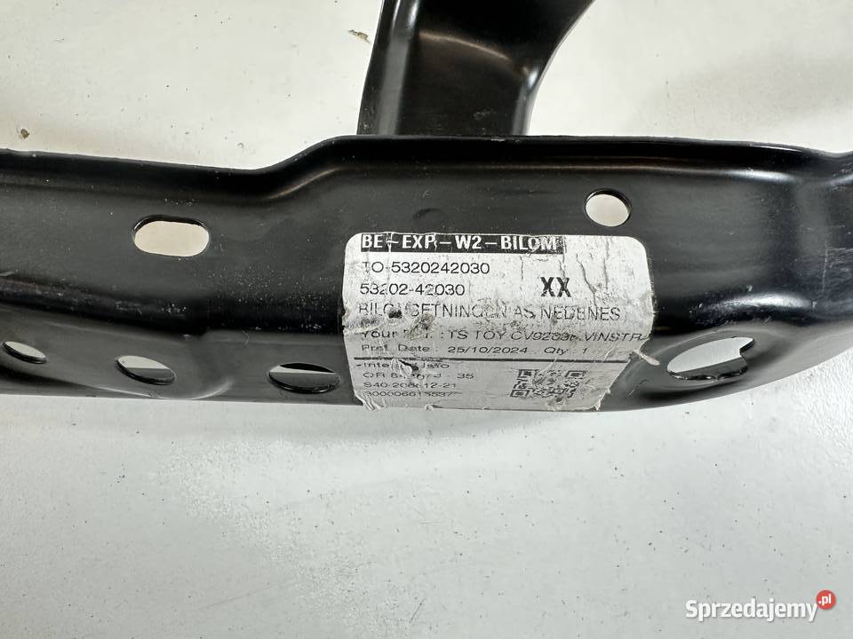 TOYOTA RAV 4 WZMOCNIENIE PAS REFLEKTOR PRZÓD osobowe wielkopolskie Międzychód