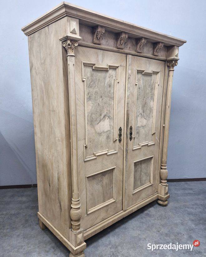 Orzechowa Szafa Eklektyczna AntykiMarki Marki