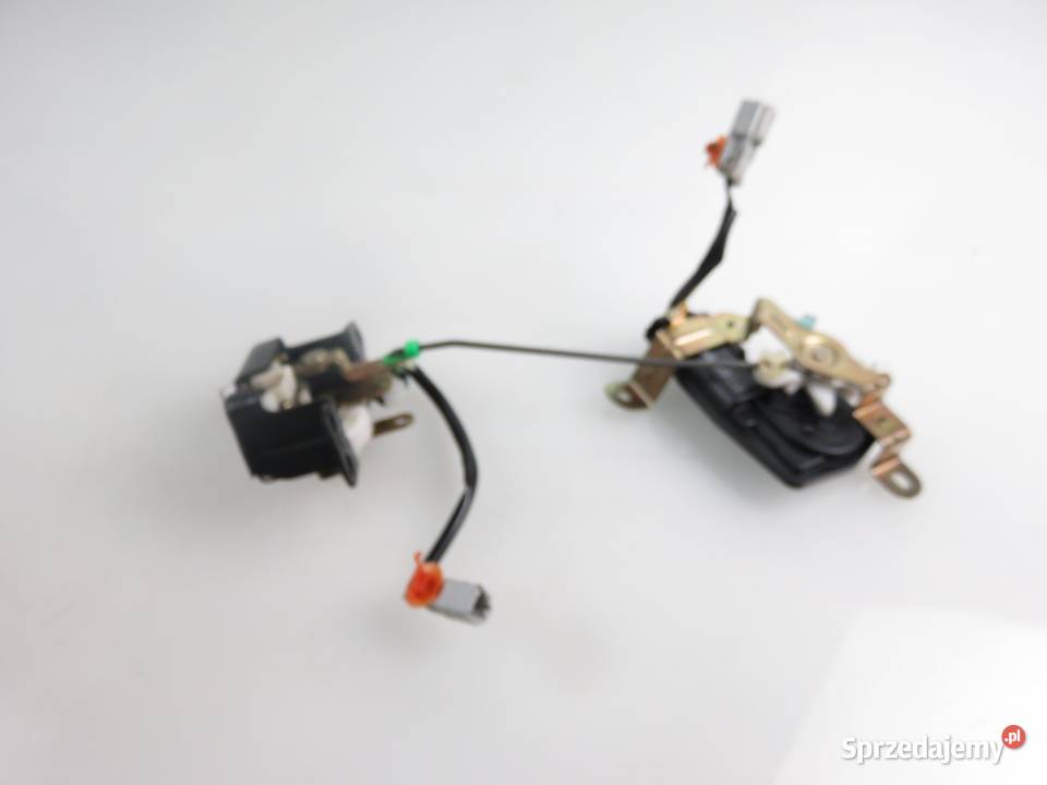 ZAMEK SZYBY KLAPY HONDA CRV II RD