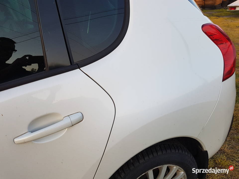 PEUGEOT 3008 I 2011 2012 DRZWI LEWE TYL TYLNE Rok produkcji 2012 Turek