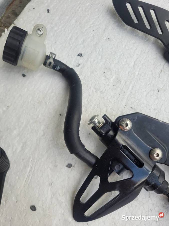 Suzuki GSXR GSXR 600 750 podnóżek set kierowcy Nowy Tomyśl