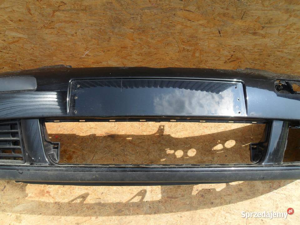 Zderzak przedni Volkswagen Golf V 2004 Nowy Tomyśl