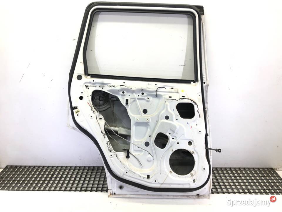 DRZWI LEWY TYŁ MITSUBISHI OUTLANDER I SUV 0108 sprzedam