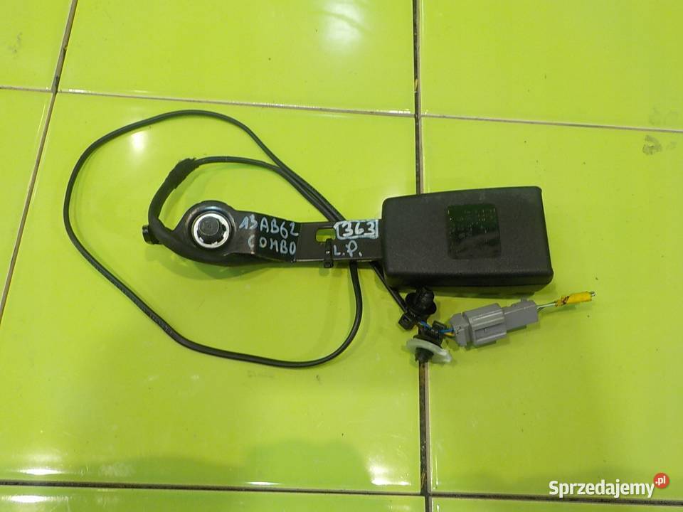 OPEL COMBO D 16r L1H1 zapinka pasa lewa przod osobowe Suków