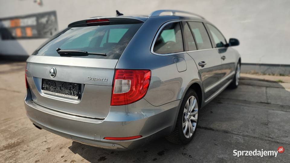 Skoda Superb kombi 20 TDI DSG 2011 170 219 Kombi Superb Zabrze sprzedam