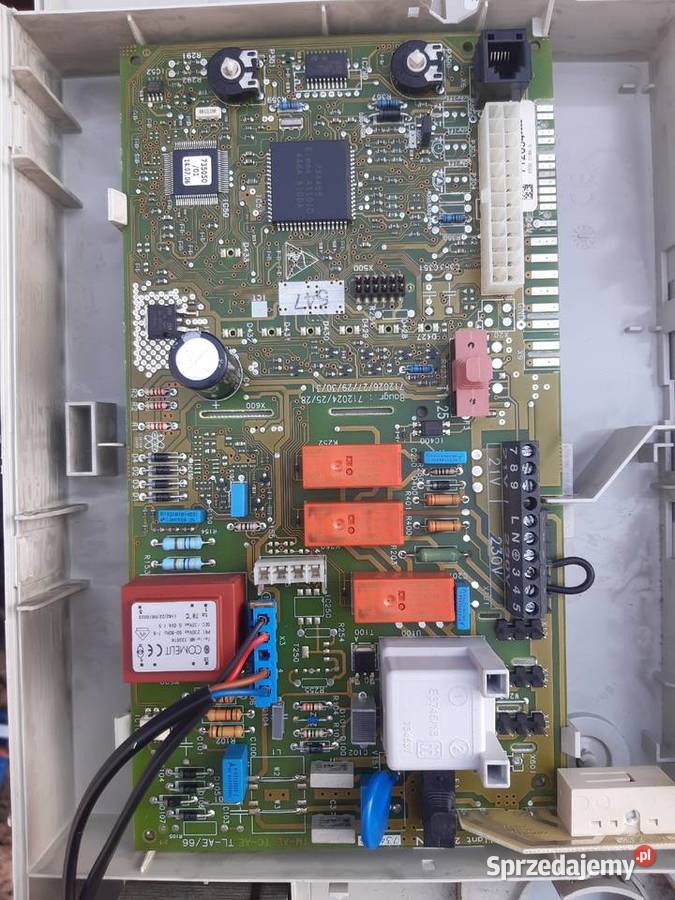 Piec gazowy Vaillant VUW 20025 R3 otw kom spal gaz Piaseczno sprzedam