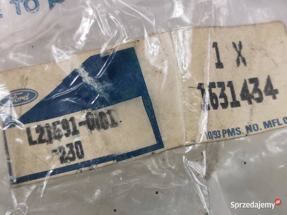 ZAŚLEPKA TYLNEGO ZDERZAKA FORD TRANSIT 19851991