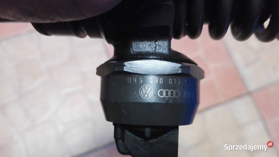 POMPOWTRYSKIWACZ 045130073T SKODA AUDI SEAT VW Silniki i osprzęt Kiełczyna