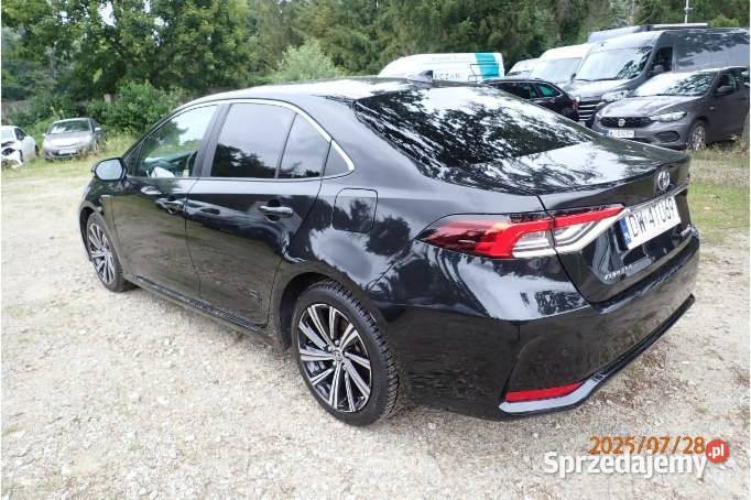 TOYOTA Corolla 2022 179800 ccm 98 Warszawa