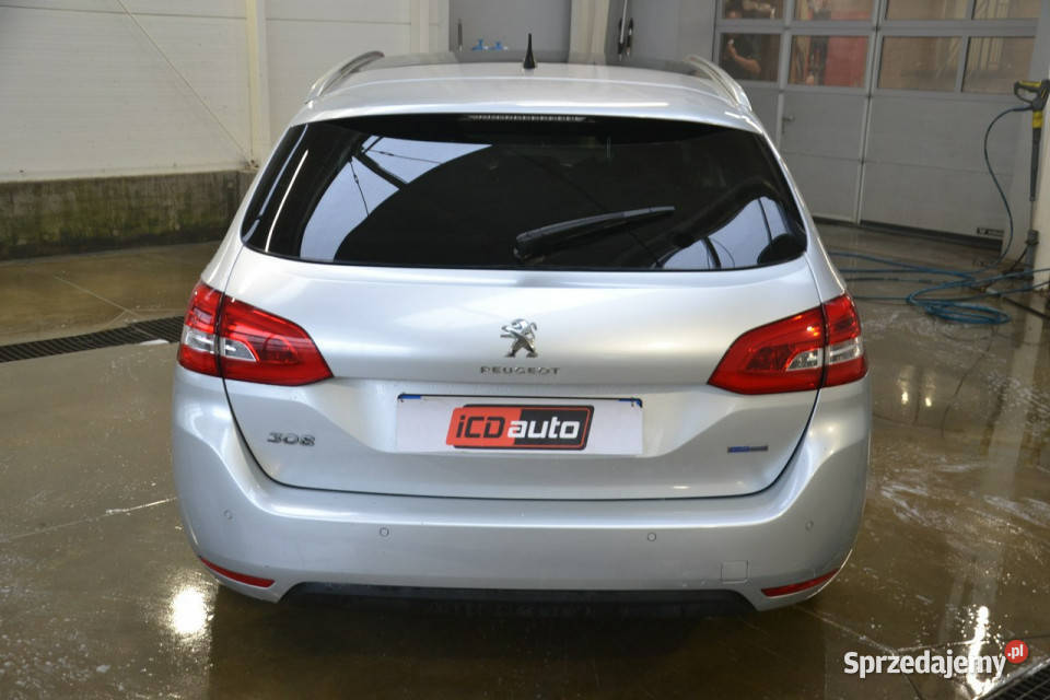 Peugeot 308 12 benzyna 130 nawigacja full ledy Kęty